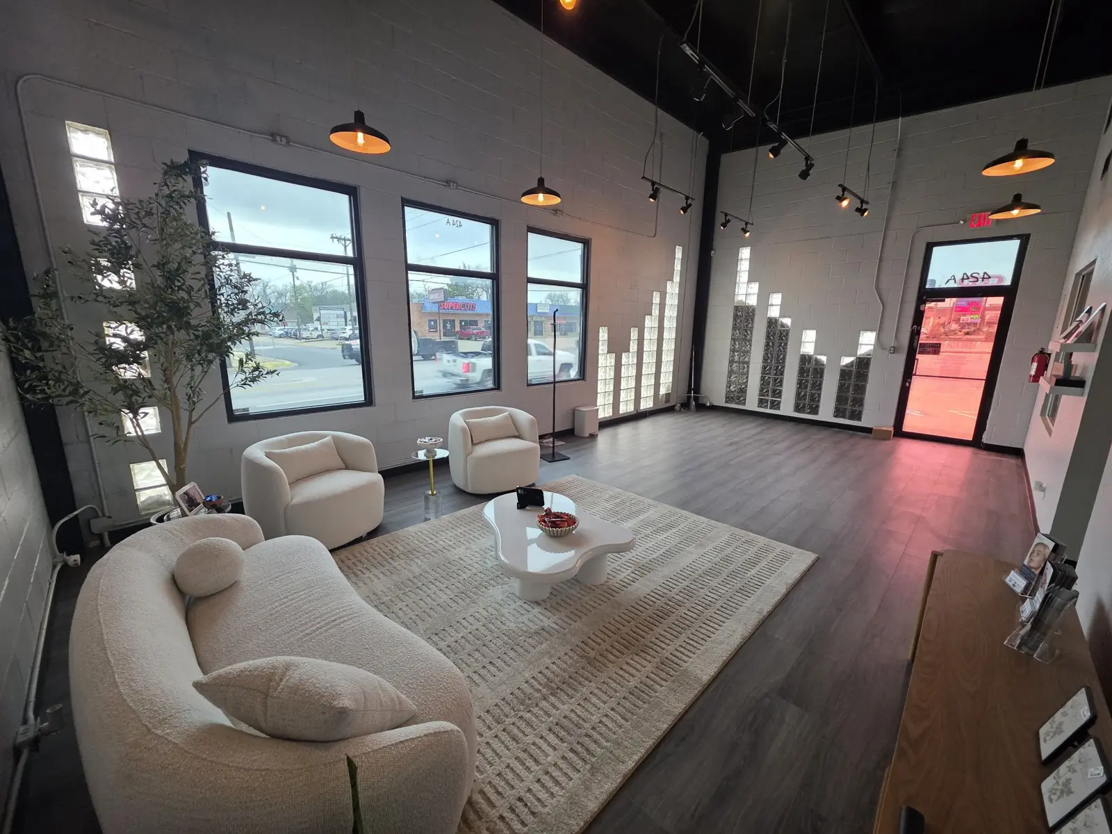 InjectCo MedSpa Cleburne clinic entrance at 424 W Henderson St